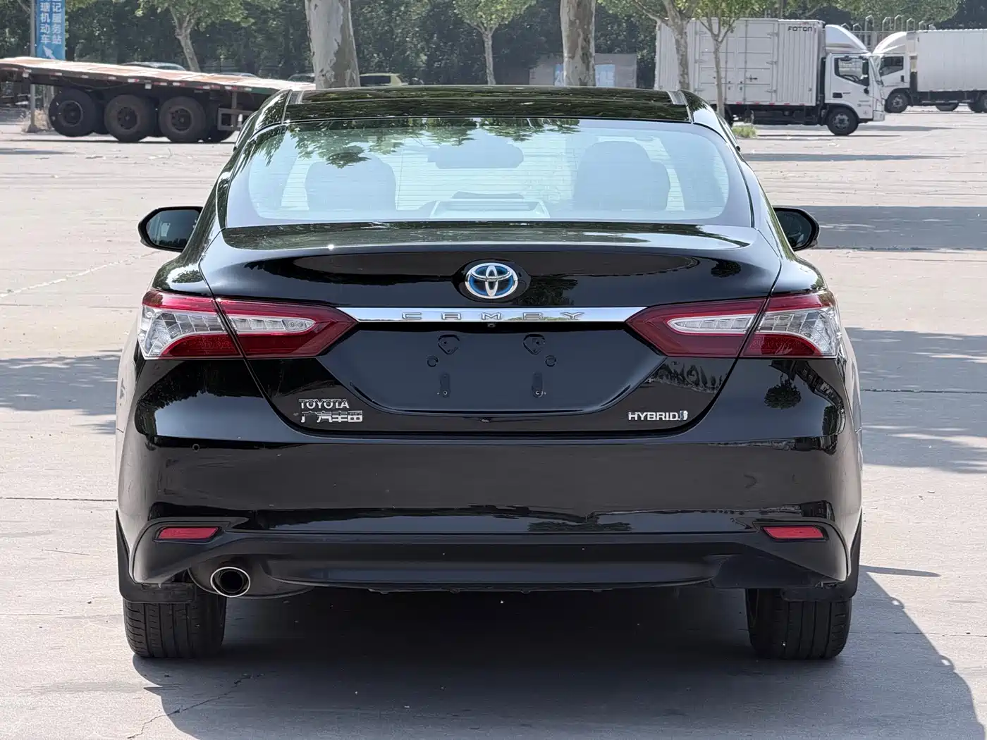 Toyota Camry 2018 Hybrid 2.5HG Luxury Edition фото 5