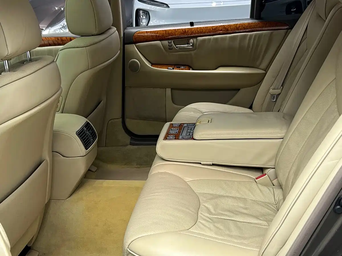 Lexus LS 2005 430 фото 13