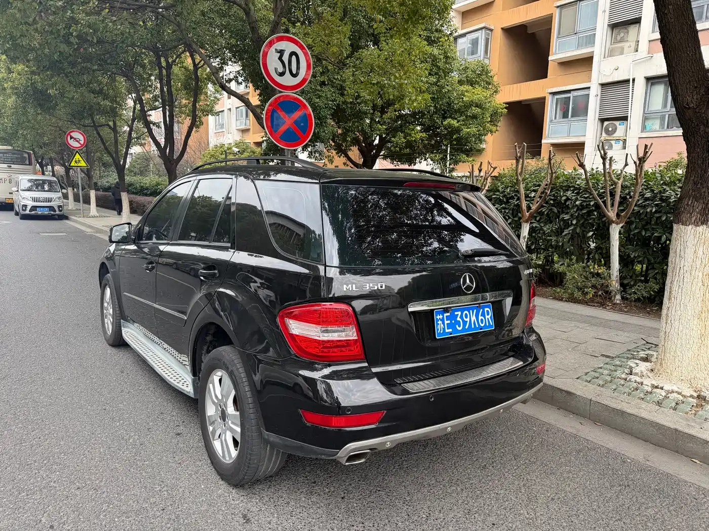 Mercedes-Benz M-Class 2010 ML 300 4MATIC фото 15
