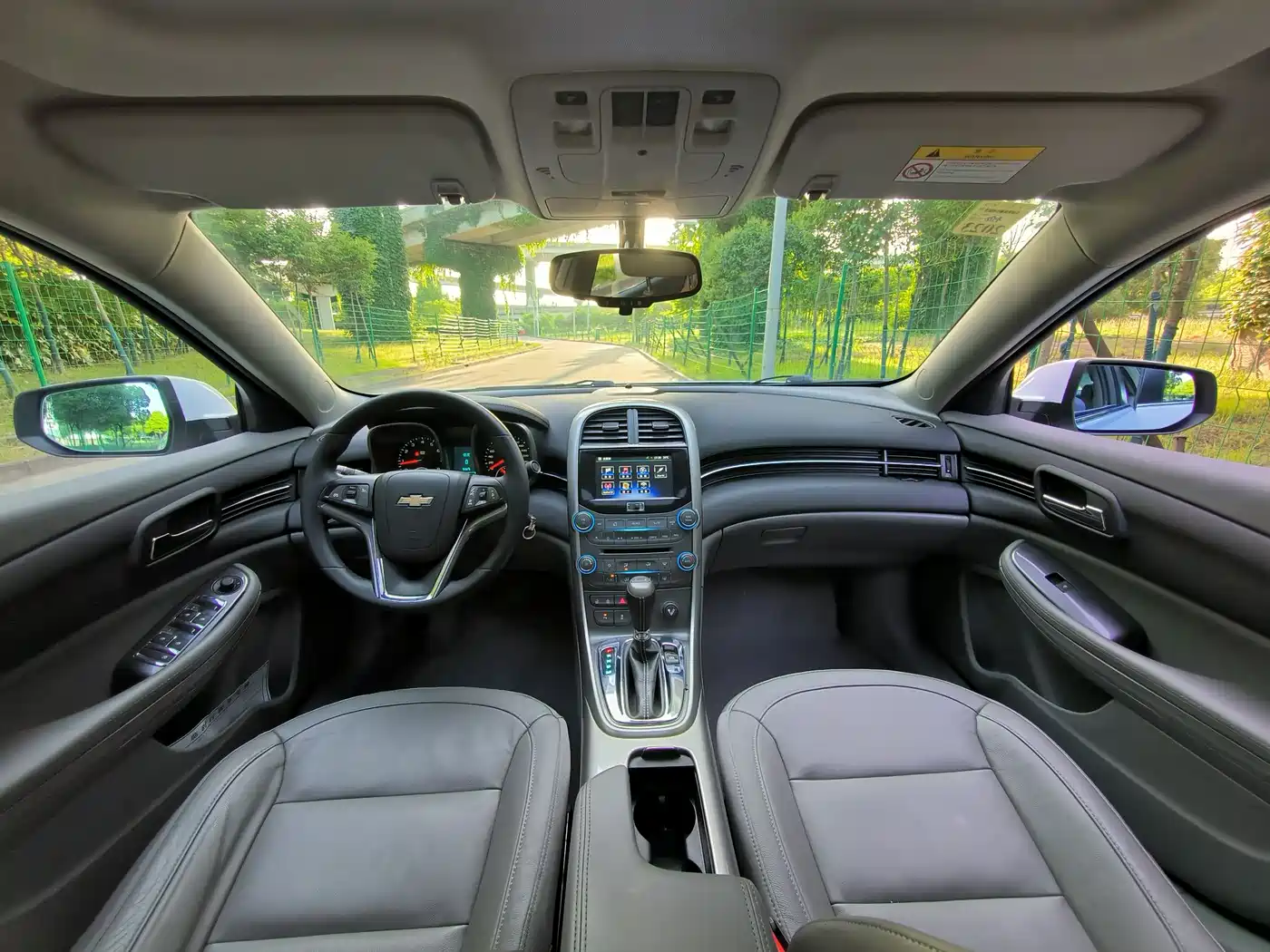 Chevrolet Malibu 2014 2.0L Automatic Luxury фото 6