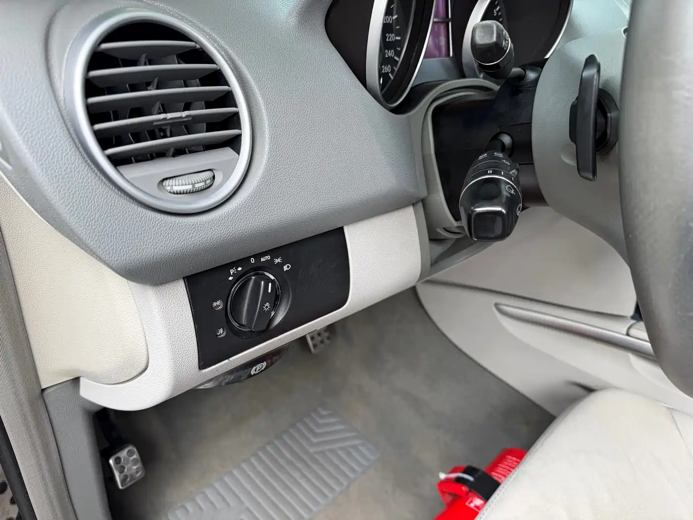 Mercedes-Benz M-Class 2010 ML 300 4MATIC фото 6