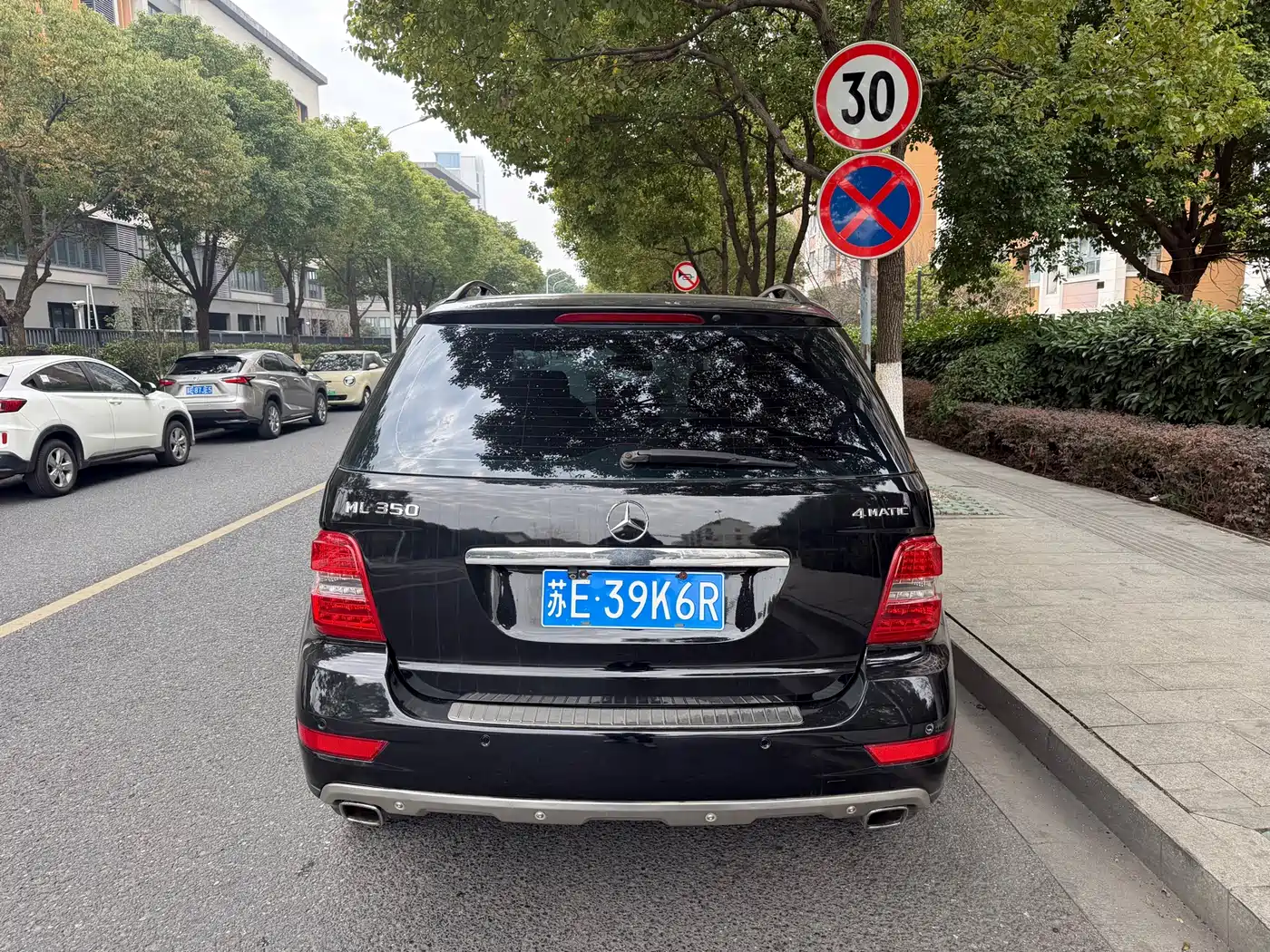 Mercedes-Benz M-Class 2010 ML 300 4MATIC фото 16