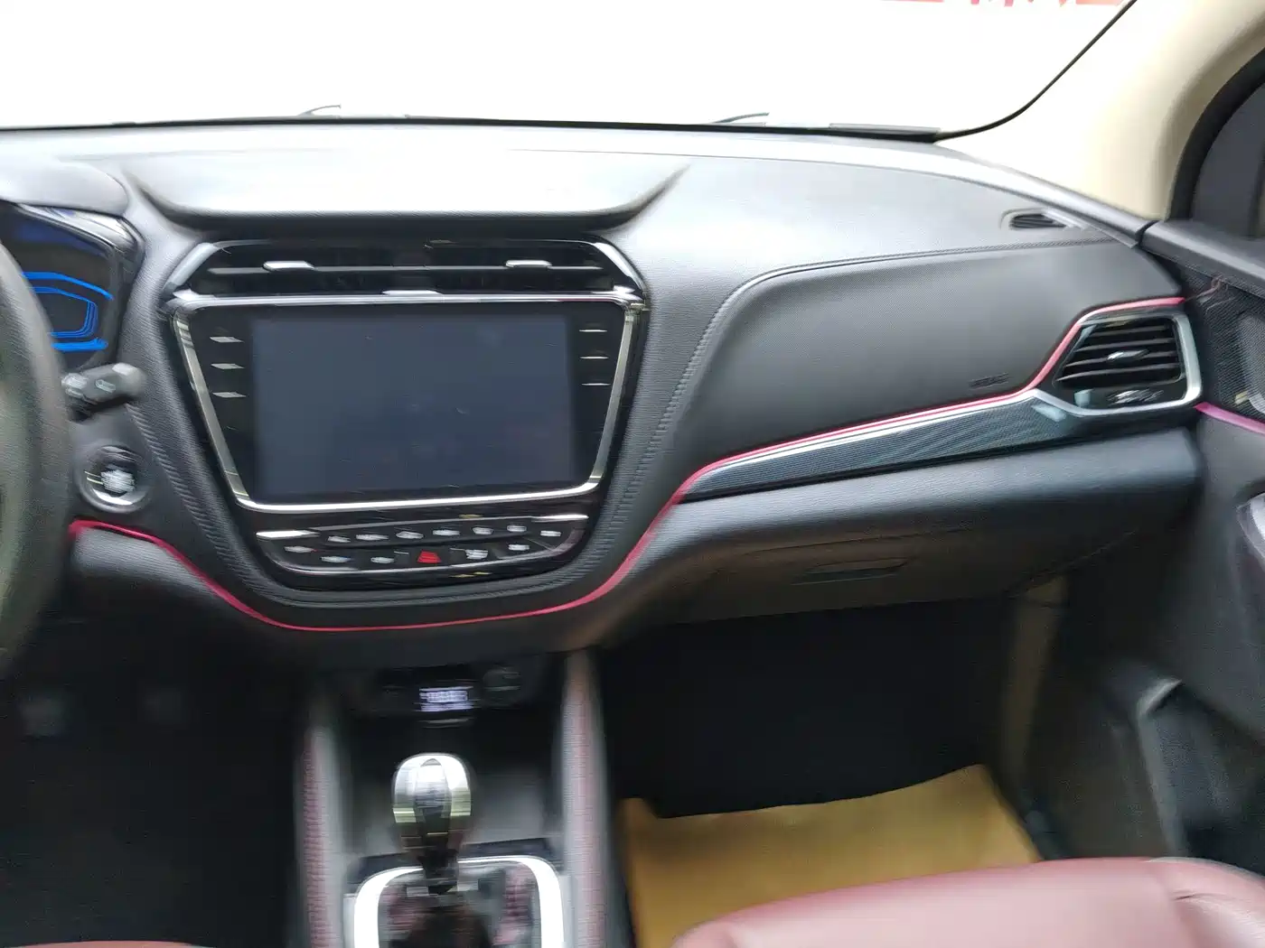 Changan Oshan Changan Oushang A800 2018 2017 1.5T Manual Luxury Edition