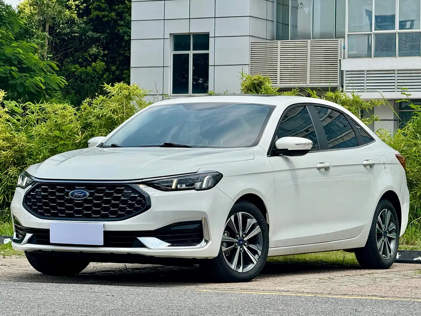Ford Escort 2022 2021 1.5L Automatic Diamond Edition