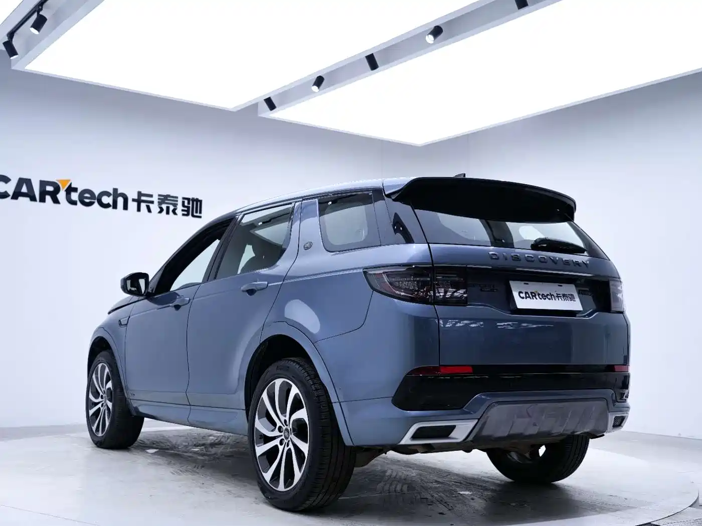 Land Rover Discovery Sport 2020 249PS R-Dynamic Performance фото 8