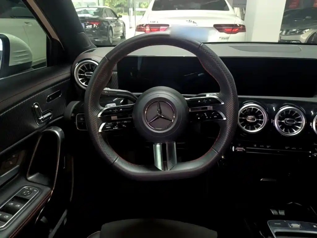 Mercedes-Benz A-Class 2025 2025 A 200 L Fashion Edition