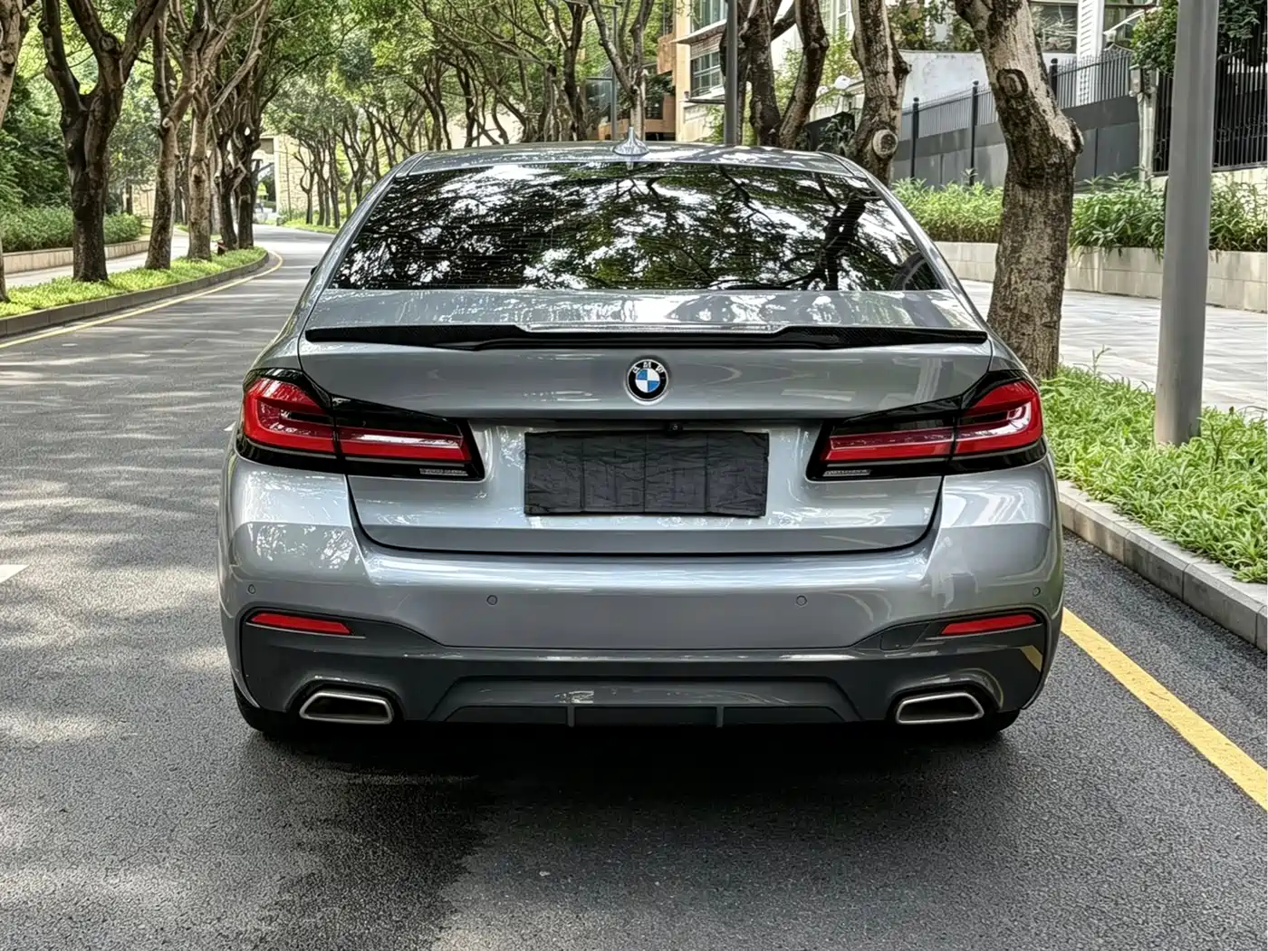 BMW 5 Series (Import) 2022 530i M Sport Package фото 21