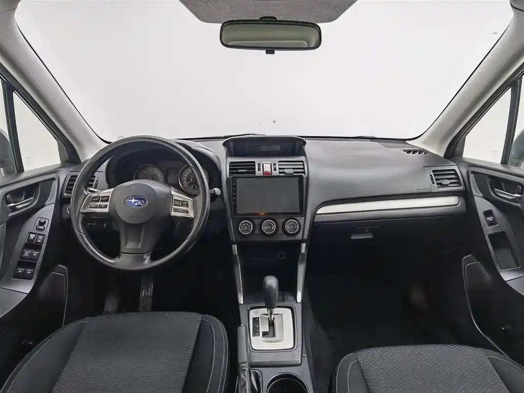 Subaru Forester 2013 2.0i Automatic Comfort Edition фото 5