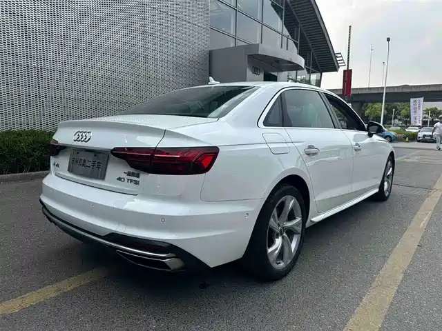 Audi A4L 2020 40 TFSI Luxury Elegance — фото 5
