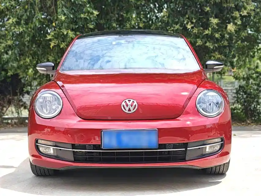 Volkswagen Beetle 2013 1.4TSI Luxury фото 2