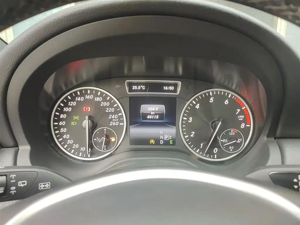 Mercedes-Benz A-Class (Import) 2015 A 180 фото 12