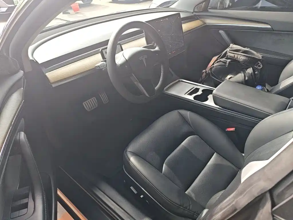 صورة 16 - Tesla Model 3