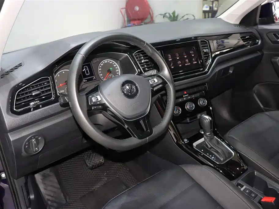 Volkswagen T-ROC 2019 280TSI DSG 2WD Comfort Type China V фото 9