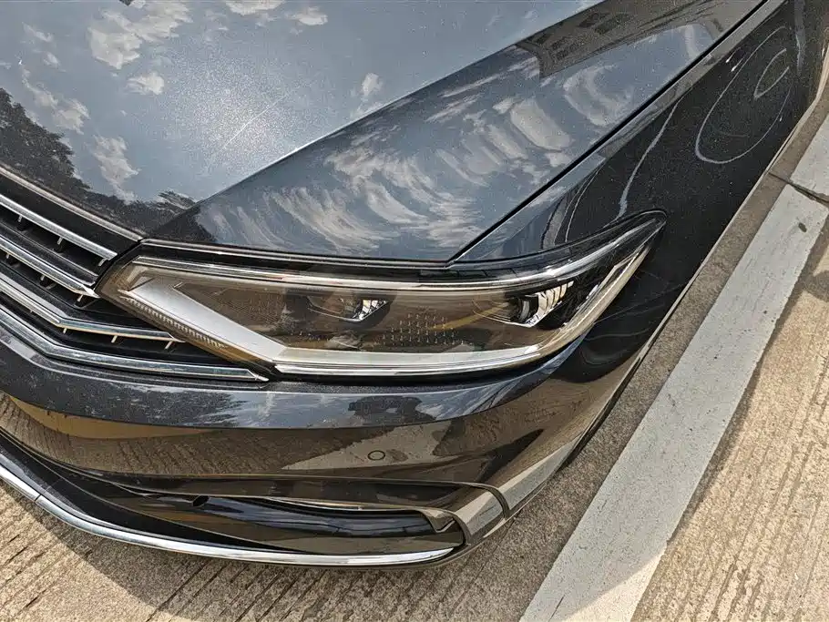Volkswagen Magotan 2023 2 Million Units Anniversary Edition 330TSI DSG Leading Type фото 5