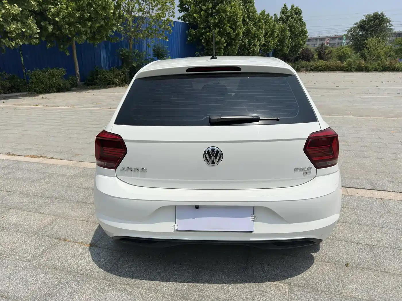 Volkswagen Polo 2019 Plus 1.5L Automatic Colorful Tech Edition фото 10