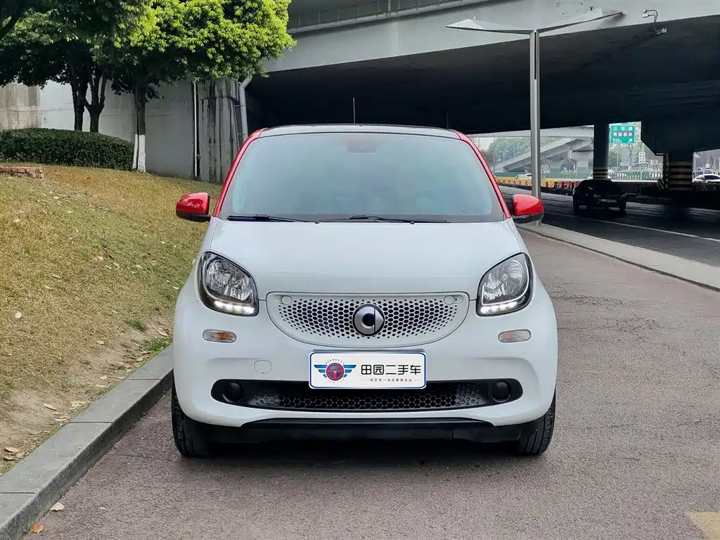 smart forfour 2019 2018 1.0L 52kW Passion Edition