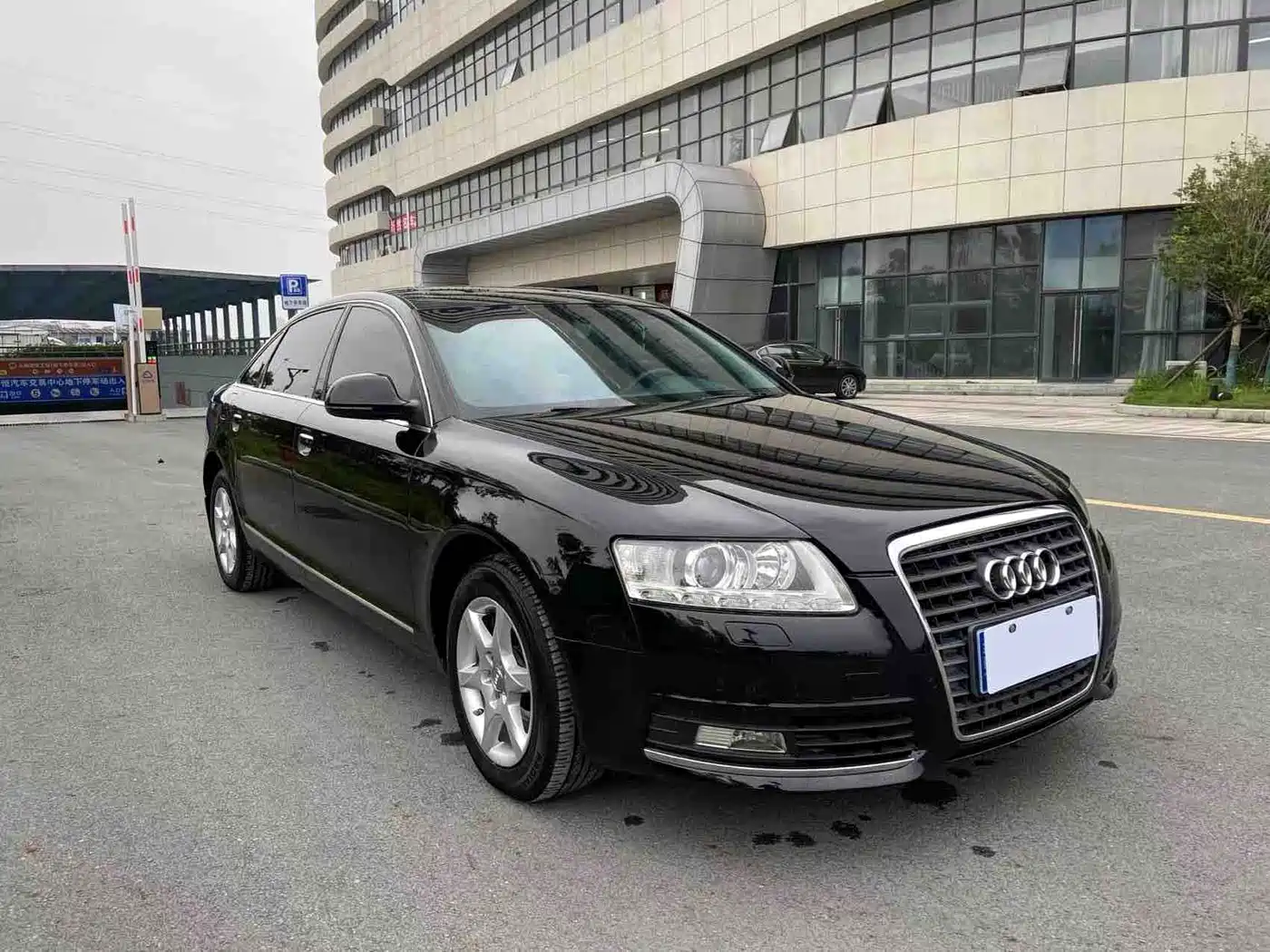 Audi A6L 2011 Model 2.0 TFSI Auto Standard фото 3