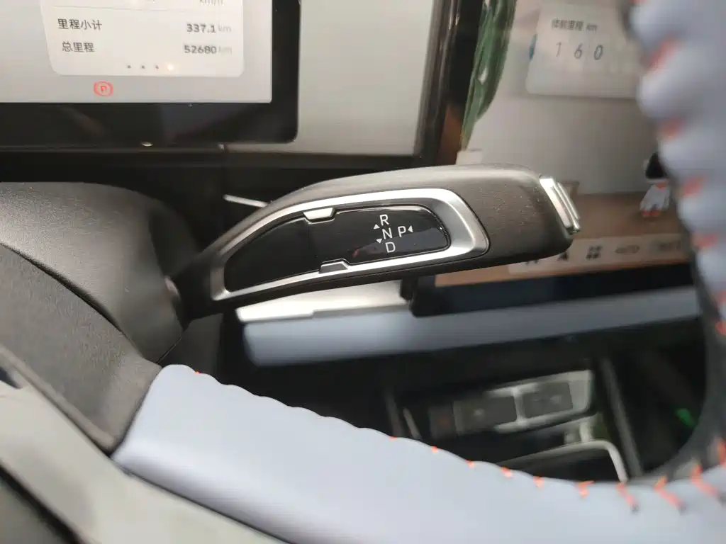 Geely Geometry M6 2023 2022 450 New Intelligence Edition