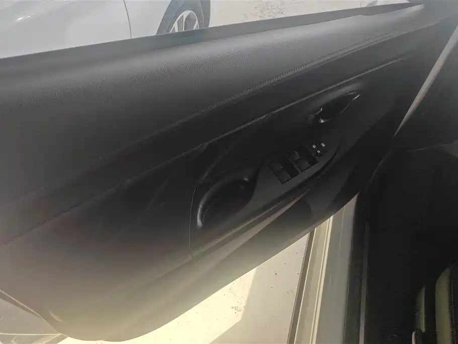 Toyota YARiS L Zhi Xuan 2021 Zhi Xuan X 1.5L CVT Leading Edition фото 7