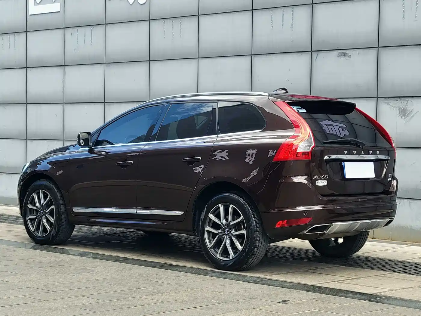 VOLVO XC60