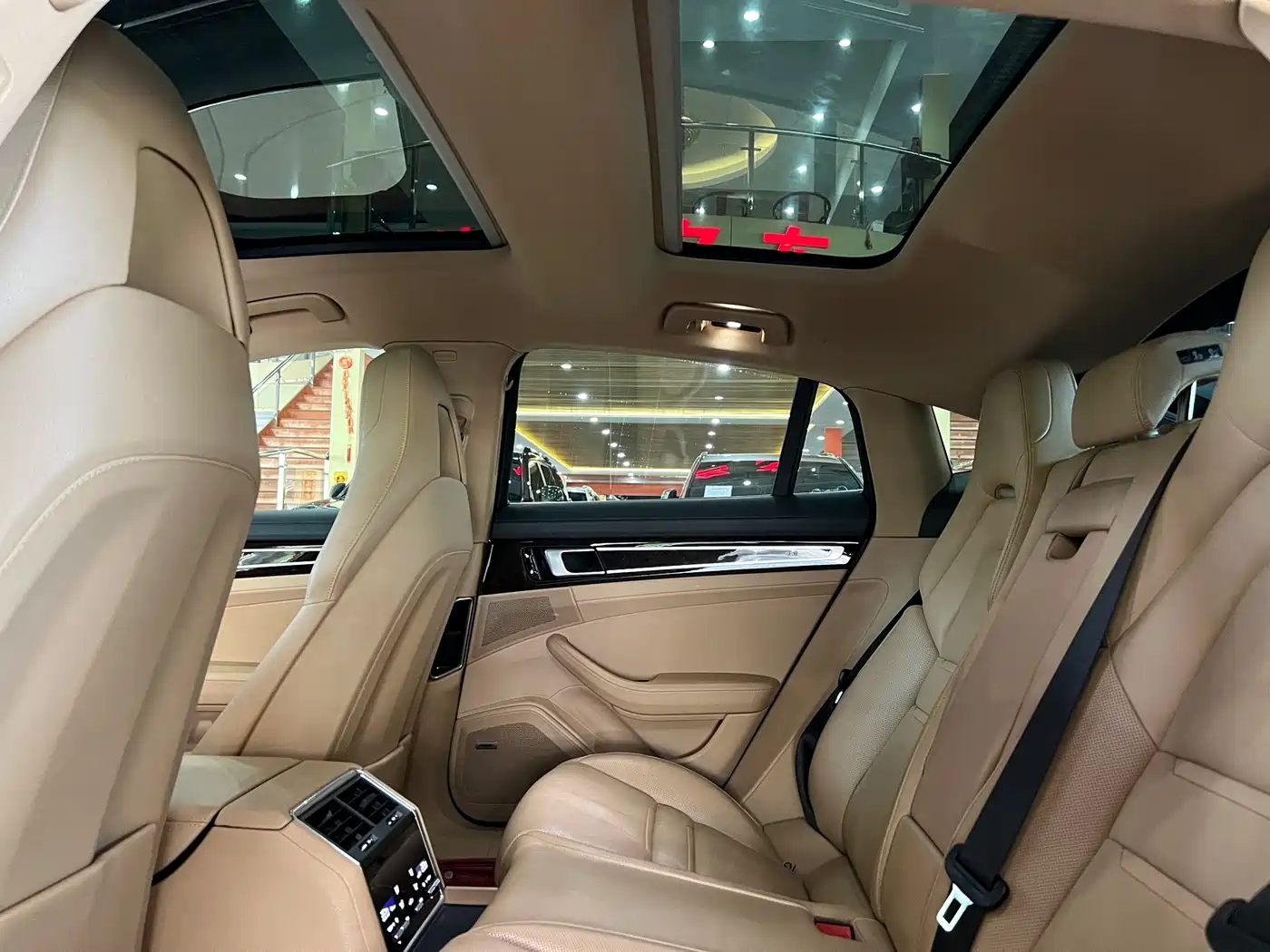 Porsche Panamera 2017 Panamera 3.0T фото 15