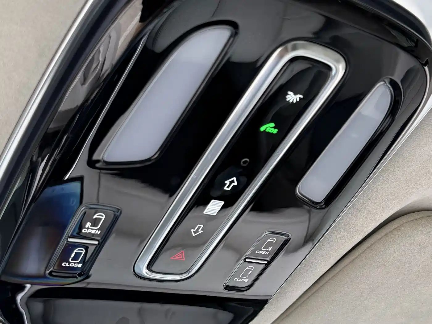 Geely Galaxy Galaxy V900 2026 2026 Model Year Base Version 6-Seater