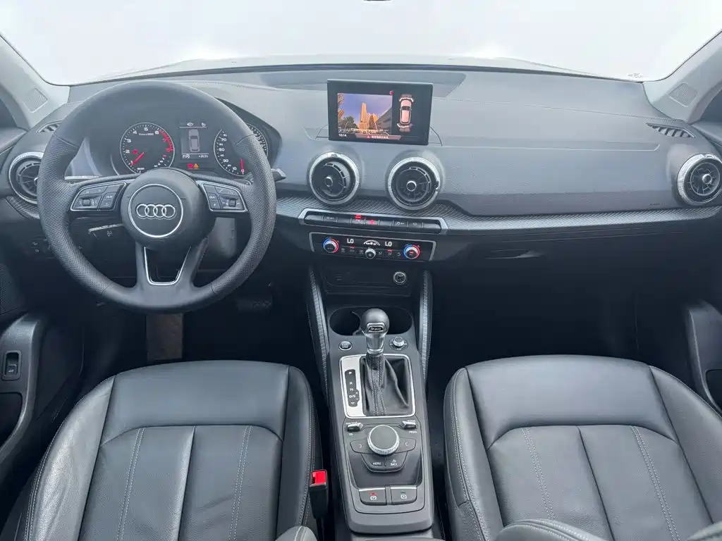 Audi Q2L 2024 2023 35TFSI Fashion Elegance