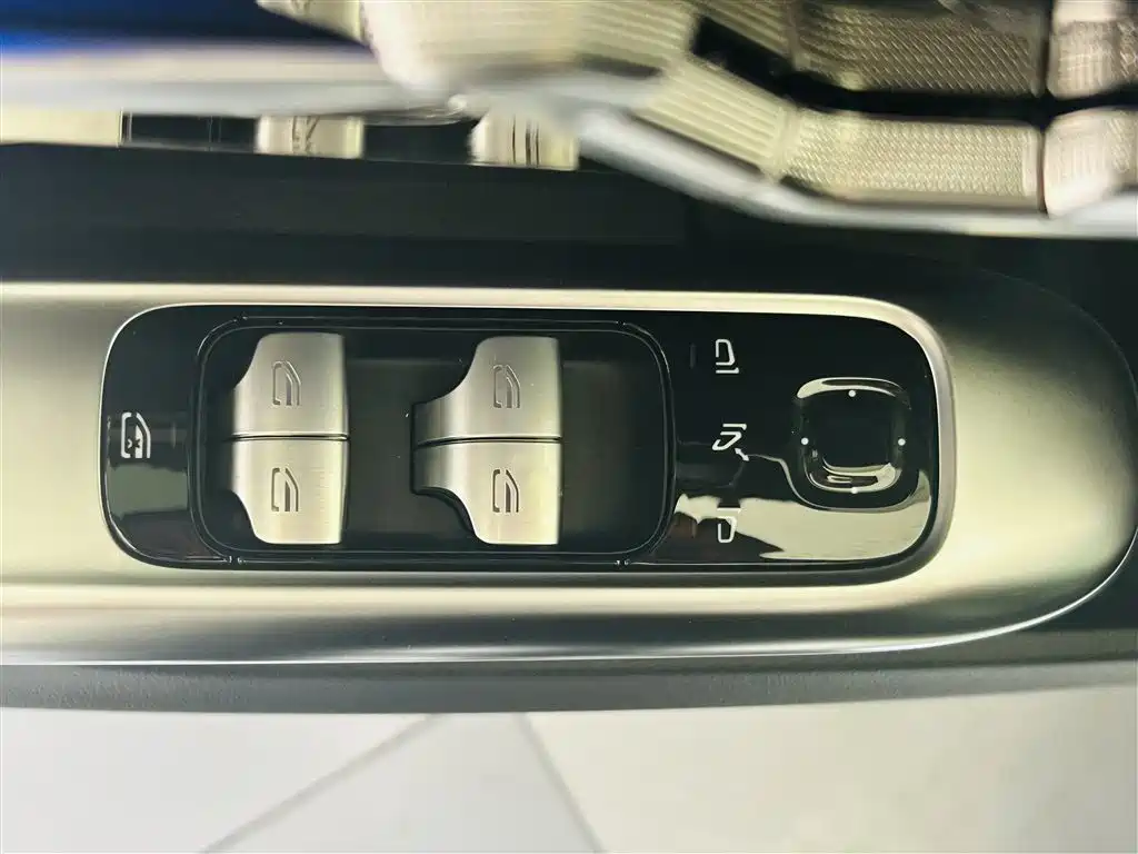 Mercedes-Benz C-Class 2023 C 260 L Sport фото 18