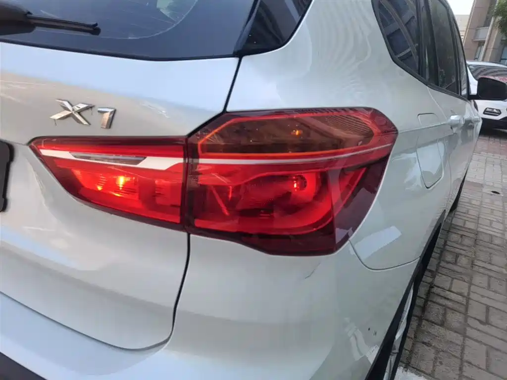 BMW X1 2016 sDrive18Li Fashion Model фото 8