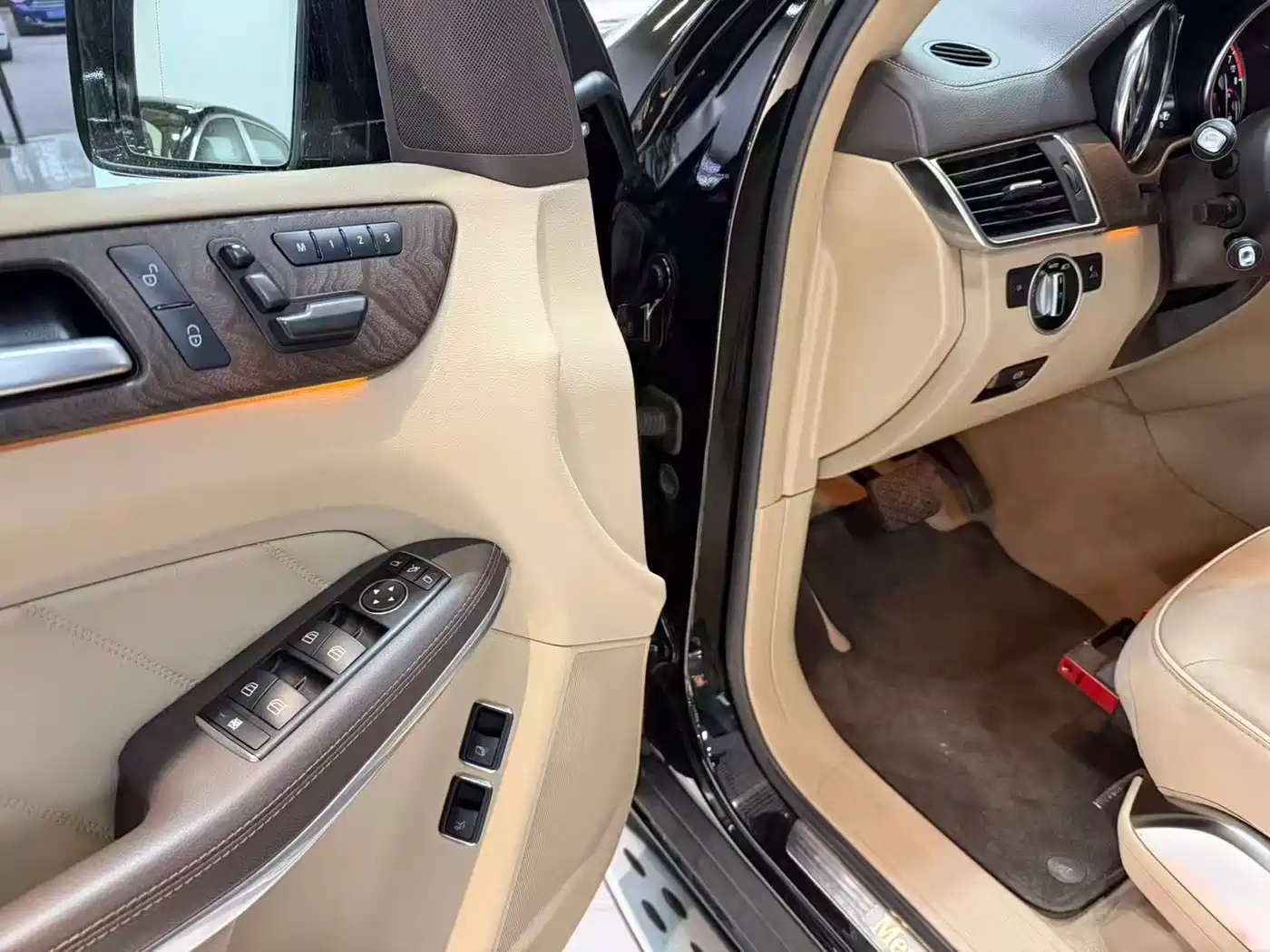 Mercedes-Benz GL-Class 2013 GL 500 4MATIC фото 15