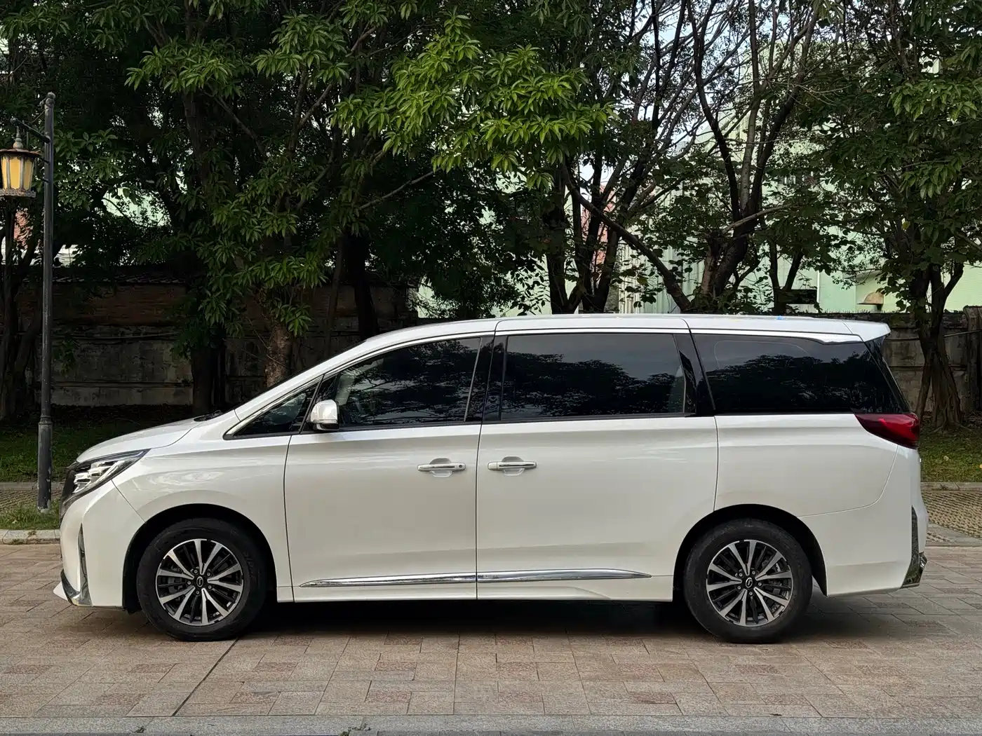 GAC Trumpchi Trumpchi M8 2023 Leading Series 390T Luxury Edition фото 5