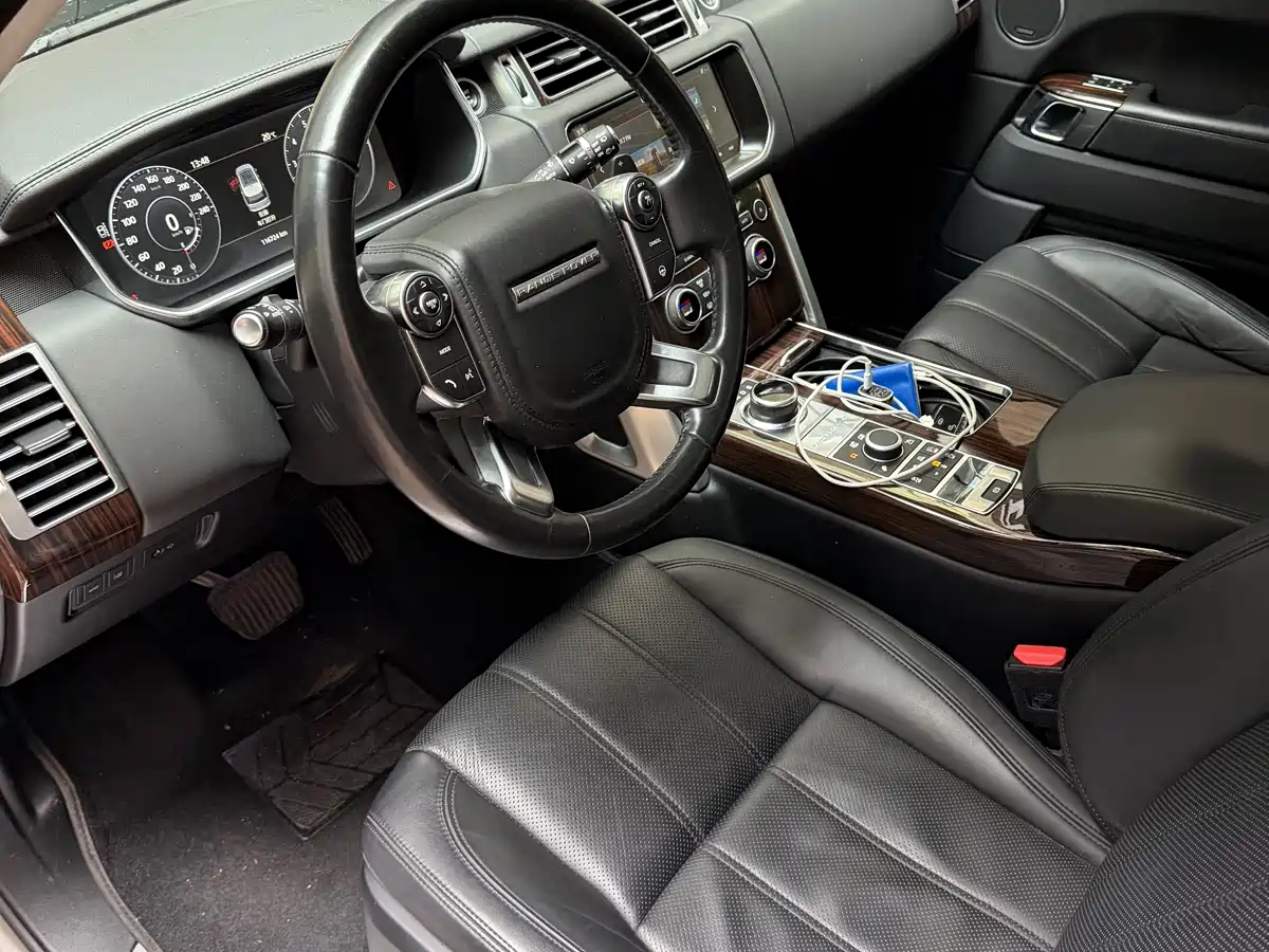 Land Rover Range Rover 2016 3.0 SC V6 Vogue фото 5