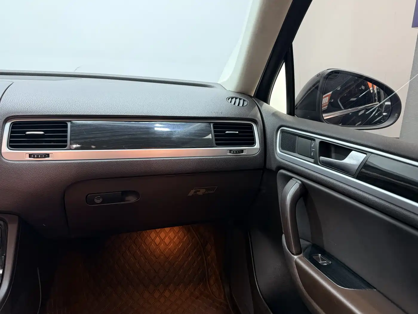 Volkswagen Touareg 2012 2011 3.0TDI Diesel Comfort