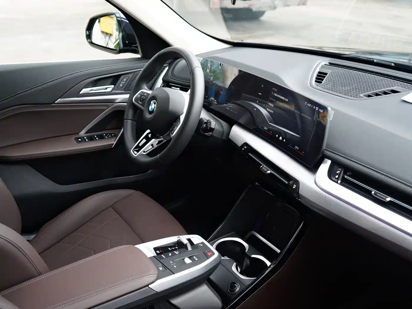 BMW X1 2024 sDrive25Li M Sport Package фото 12