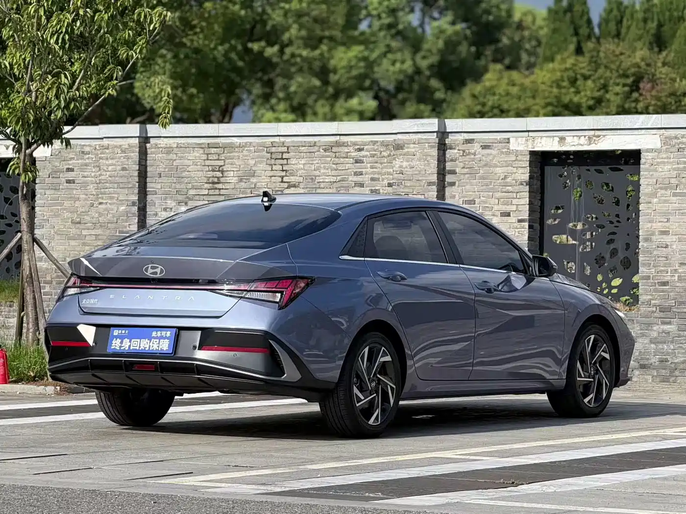 Hyundai Elantra 2025 2023 Model 1.5L CVT LUX Premium Edition