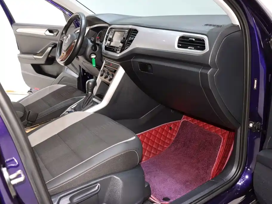 Volkswagen T-Roc, миниатюра 8