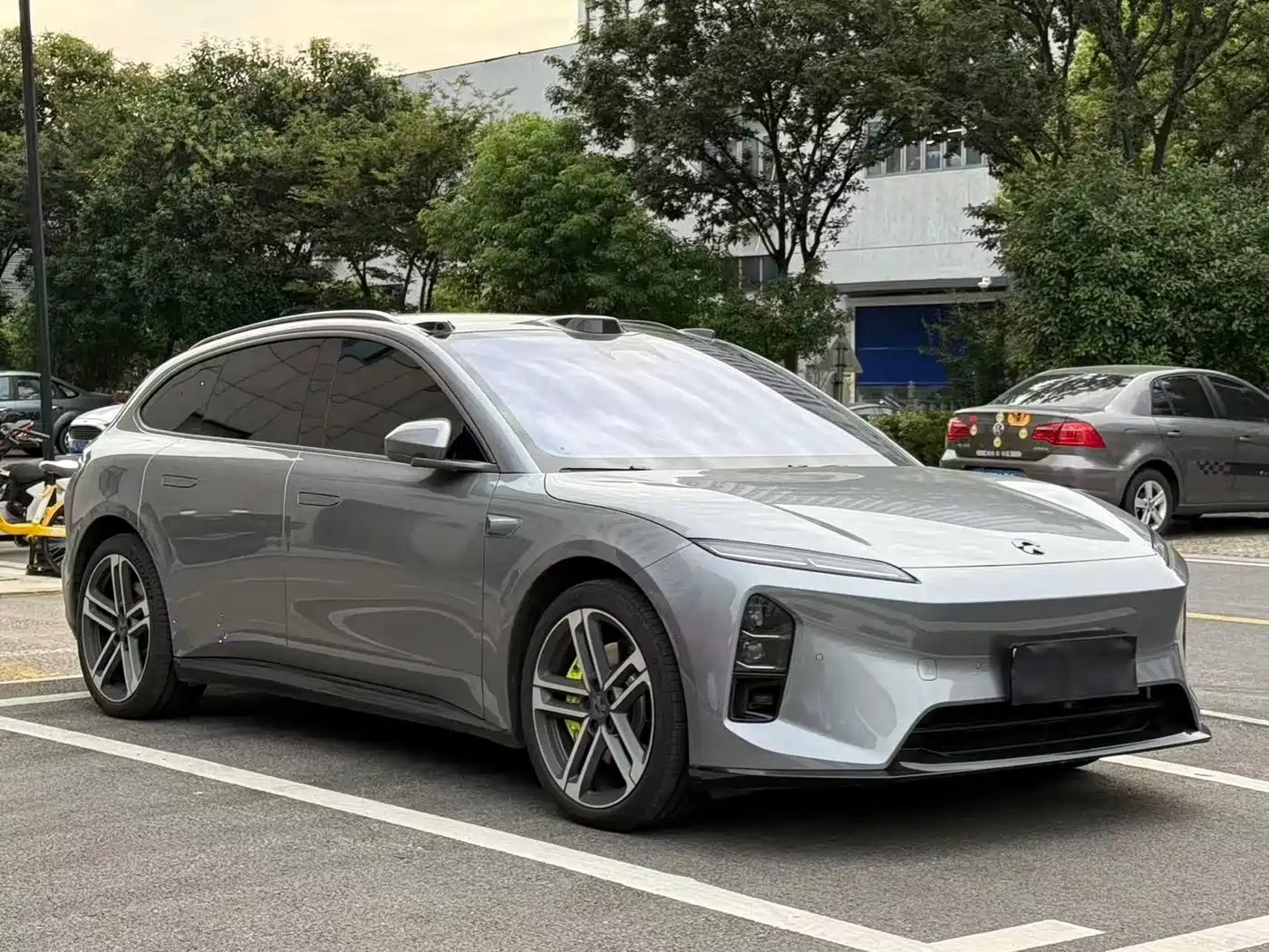NIO ET5T 2026 2025 Model Champion Commemorative Edition 75kWh Touring