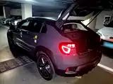 Фото 5 - Lynk & Co 02