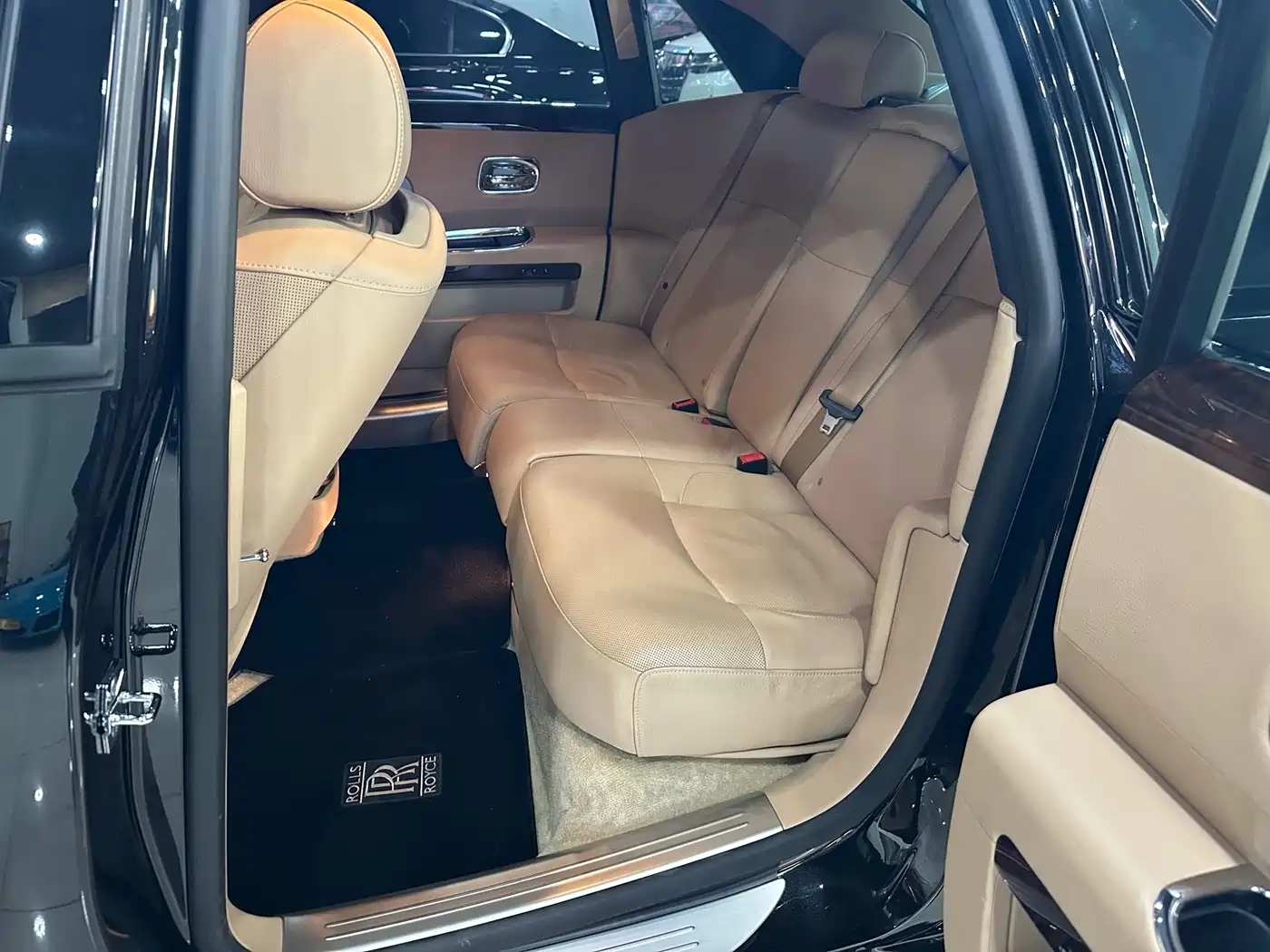 Rolls-Royce Ghost 2013 2010 Model 6.6T Standard