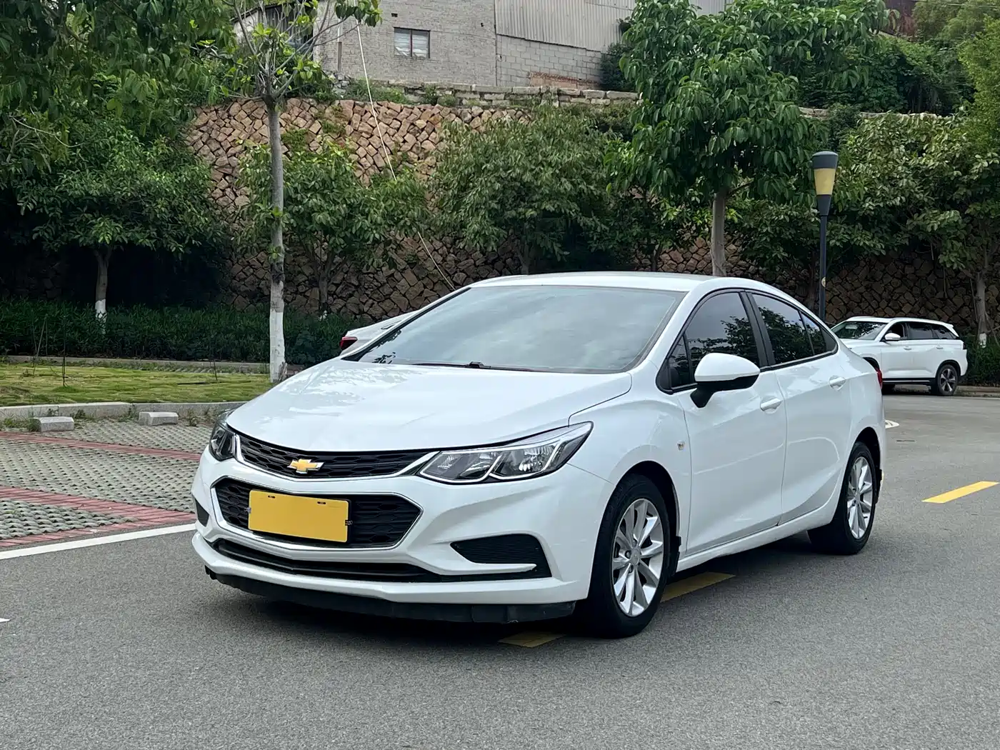 Chevrolet Cruze 2017 1.5L Manual Pioneer фото 2