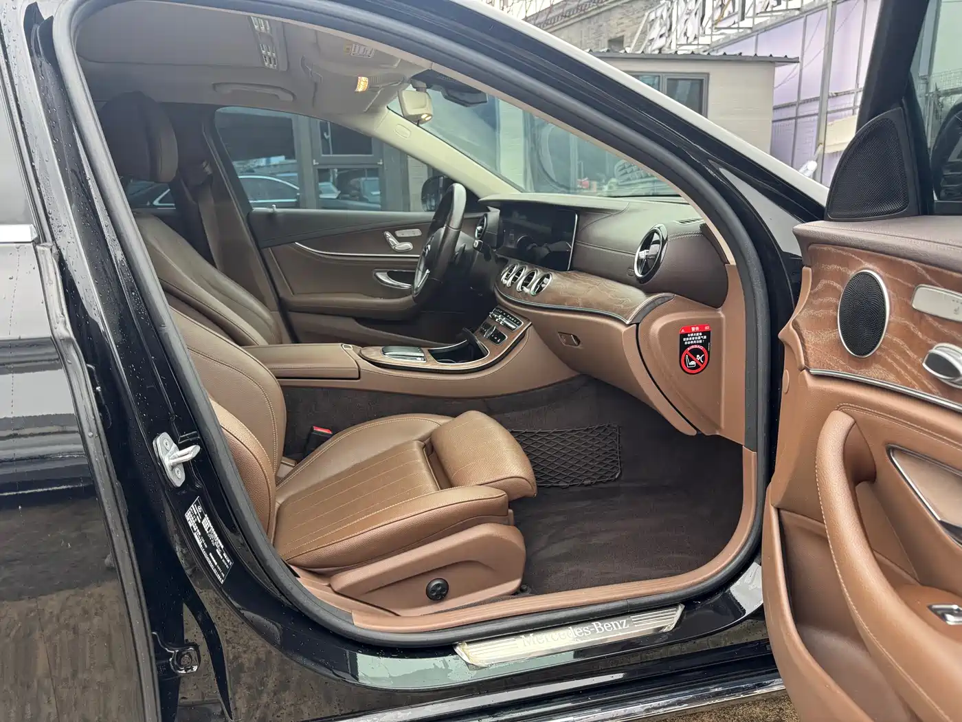 Mercedes-Benz E-Class 2019 E 200 L 4MATIC фото 10