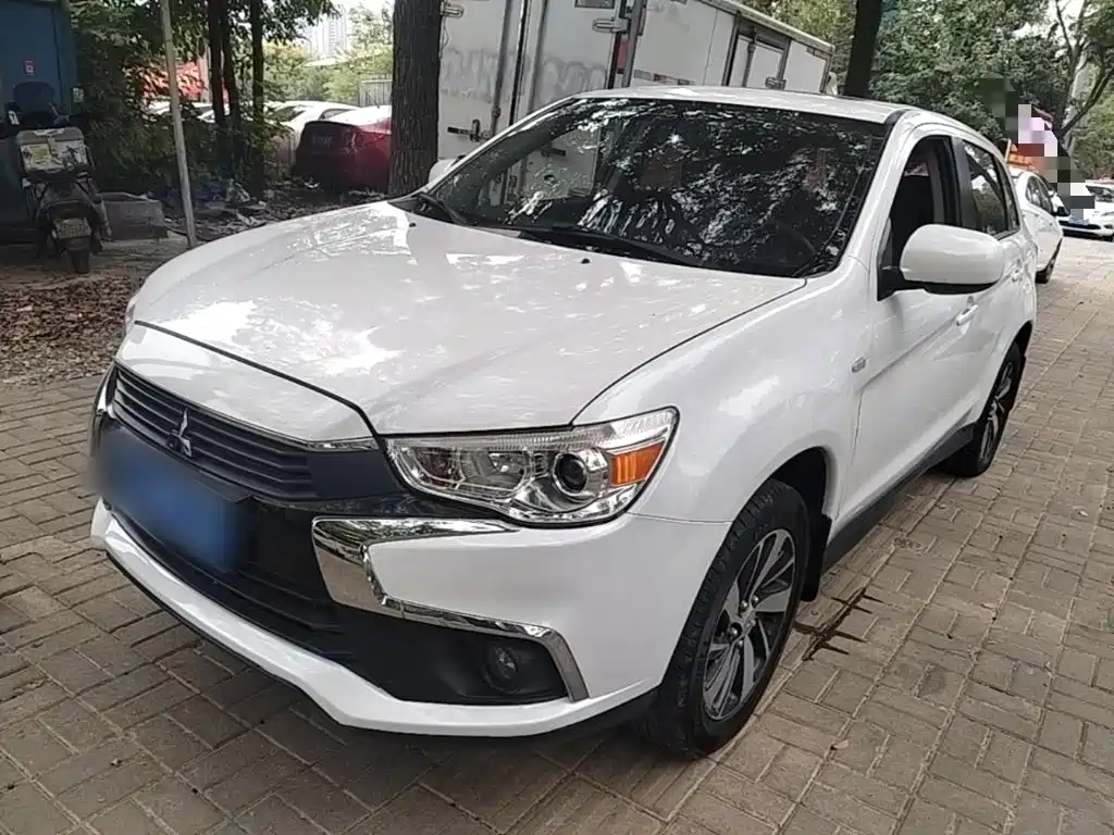 صورة 2 - Mitsubishi ASX