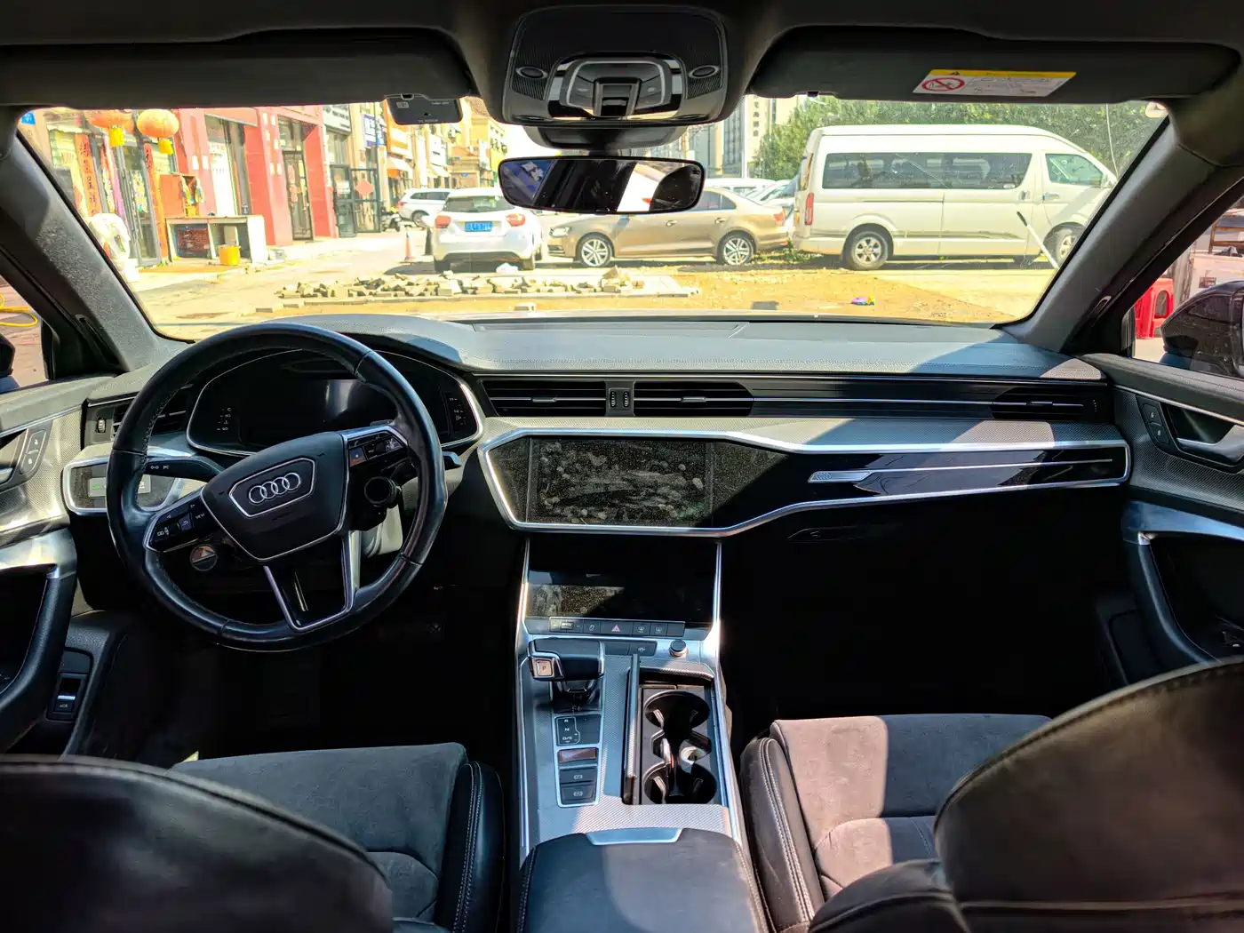 Фото 11 - Audi A6L
