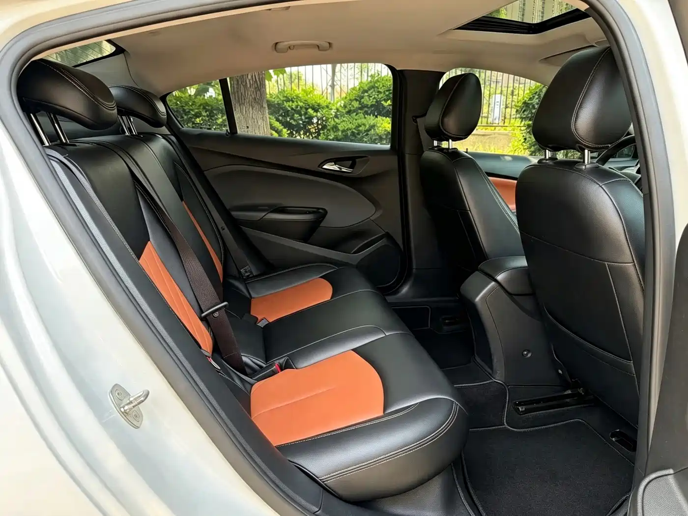 Chevrolet Cruze 2018 2018 320 Automatic Pioneer Sunroof Edition
