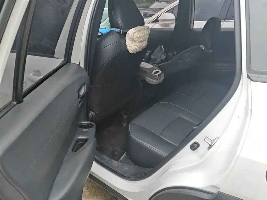 Toyota Frontlander 2024 2.0L CVT Elite Plus Edition фото 14