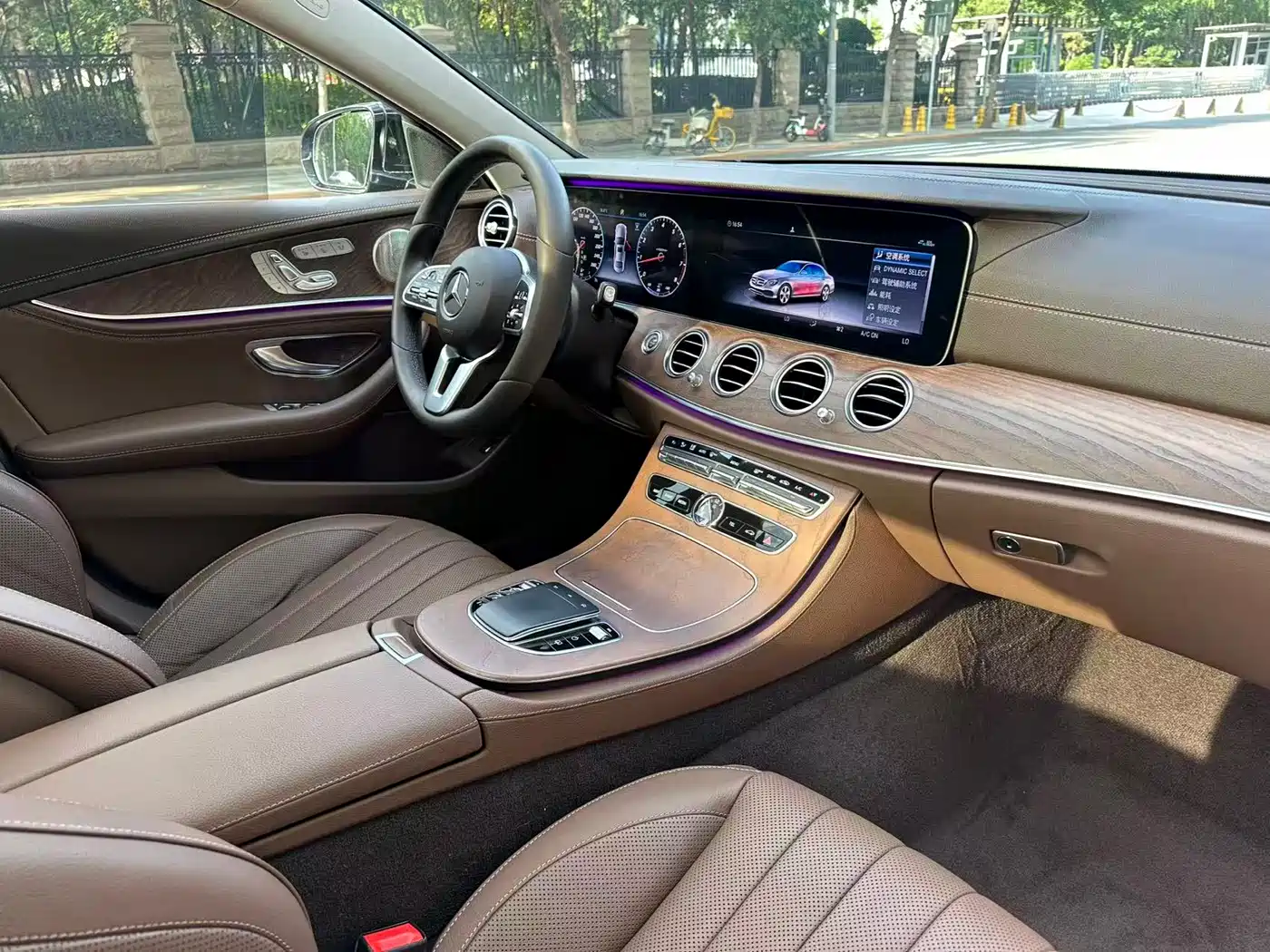 Mercedes-Benz E-Class 2020 Facelift E 300 L Exclusive фото 14