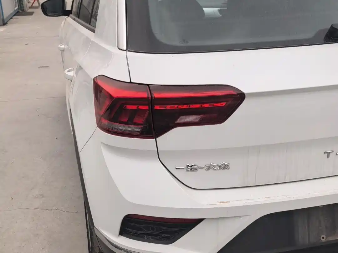 VOLKSWAGEN T ROC EXPLORING SONGS