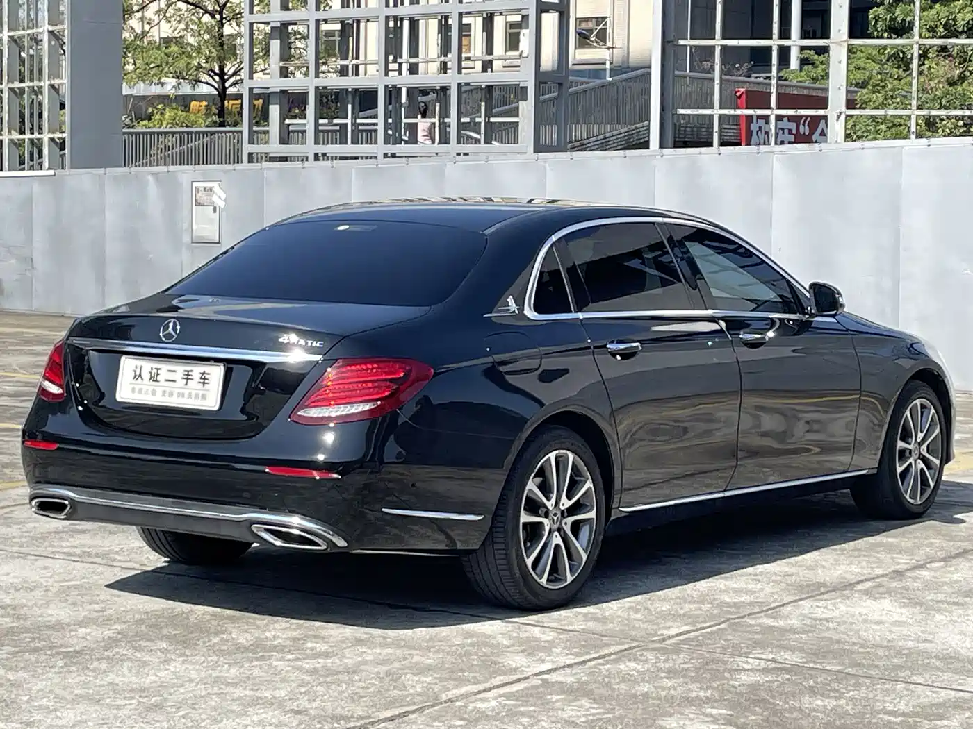 Mercedes-Benz E-Class 2017 E 200 L 4MATIC фото 28