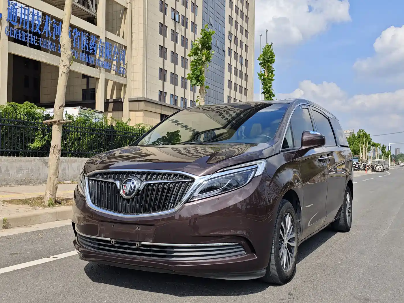 Buick GL8 2017 ES 28T Luxury China V