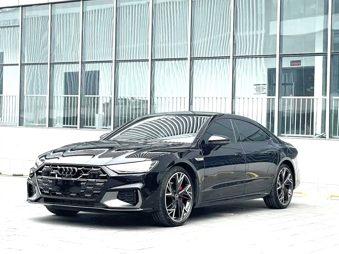 Audi A7L, 2024 год